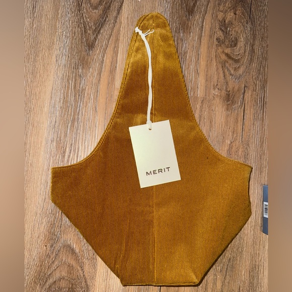 Merit Beauty ONLY THE SIGNATURE MAKEUP BAG (without products) - Picture 3 of 12